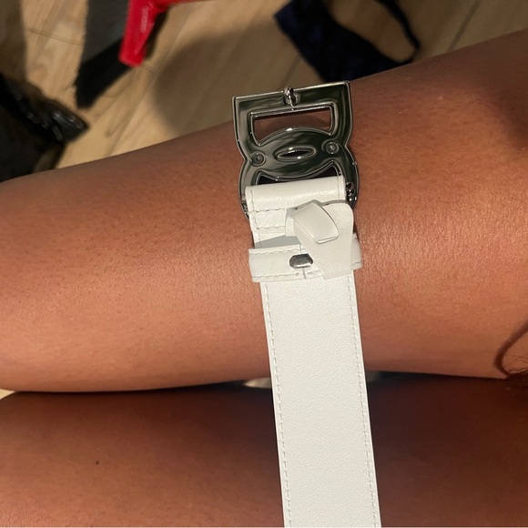 Dolce & Gabbana White Belt with DG Logo Buckle - Picture 6 of 10